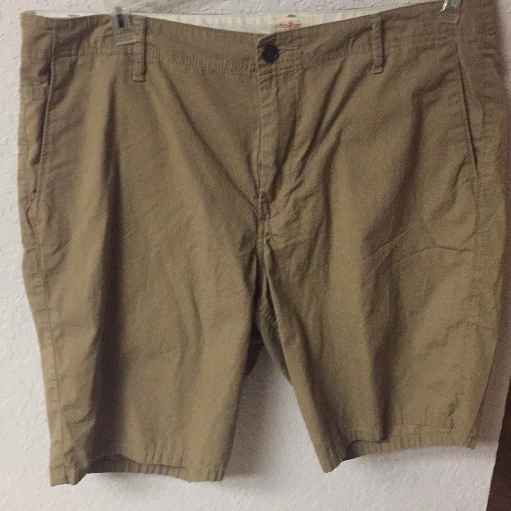 Men’s flat front Dockers shorts